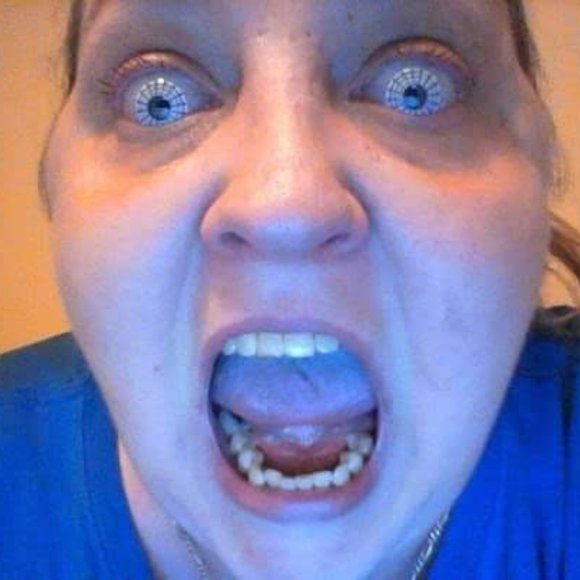 Meet your Posher, Celina - Picture 8 of 16